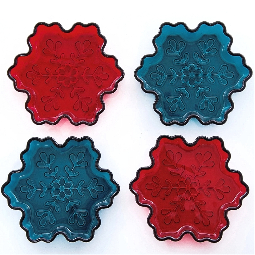 Snowflake Glass Plates